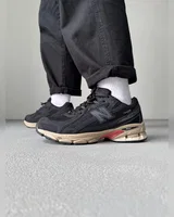New Balance 740 Black/Beige Gore-Tex — головне фото товару