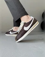 Nike Cortez Brown/White — головне фото товару