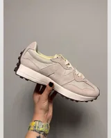 New Balance 327 Beige v2 — головне фото товару