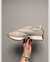 New Balance 327 Beige v2 — головне фото товару