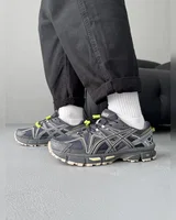 Asics Gel-Kahana 8 Black/Grey/Green Gore-Tex — головне фото товару