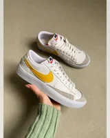 Nike Blazer Low Yellow — головне фото товару