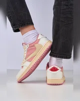 Nike Travis Scott x Air Jordan 1 Low OG White Pink — головне фото товару