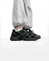 Asics Gel-1130 Triple Black — головне фото товару