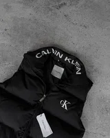 Жилет Calvin Klein — головне фото товару