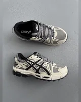 Asics Gel-Kahana 8 Beige Gore-Tex — головне фото товару