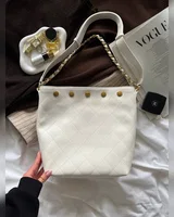 Chanel Small CC Quilted Shopping Bag Milk/Gold 24 x 27 x 13 — головне фото товару