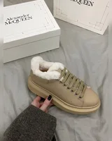 McQueen Beige Fur — головне фото товару