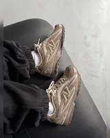 New Balance 204L Brown — головне фото товару