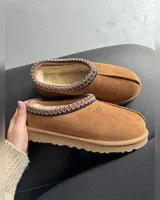 UGG Tasman Chestnut (коричнева вишивка) — головне фото товару