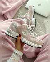 New Balance 530 Pink — головне фото товару