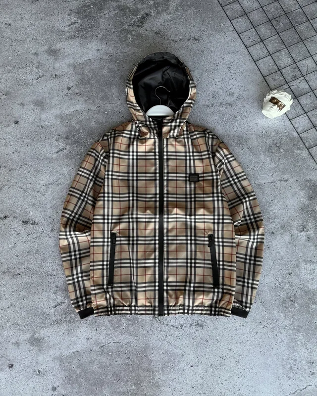 Куртка Burberry — головне фото товару