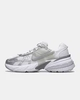 Nike (WMNS) Nike V2K Run 'Metallic Silver' — головне фото товару