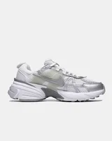 Nike (WMNS) Nike V2K Run 'Metallic Silver' — головне фото товару