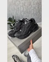 Balenciaga Runner Matte Black — головне фото товару