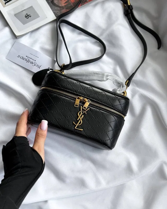 Saint Laurent Gaby Vanity Leather Shoulder Bag Black/Gold — головне фото товару