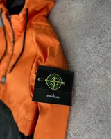 Куртка Stone Island — головне фото товару