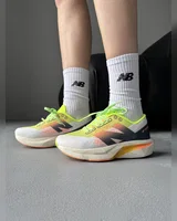 New Balance Fuelcell Rebel V4 Lime/Orange — головне фото товару