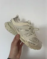 Balenciaga Track Light Beige — головне фото товару