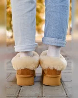 UGG Coquette Ultra Mini Platform Chestnut Fur — головне фото товару