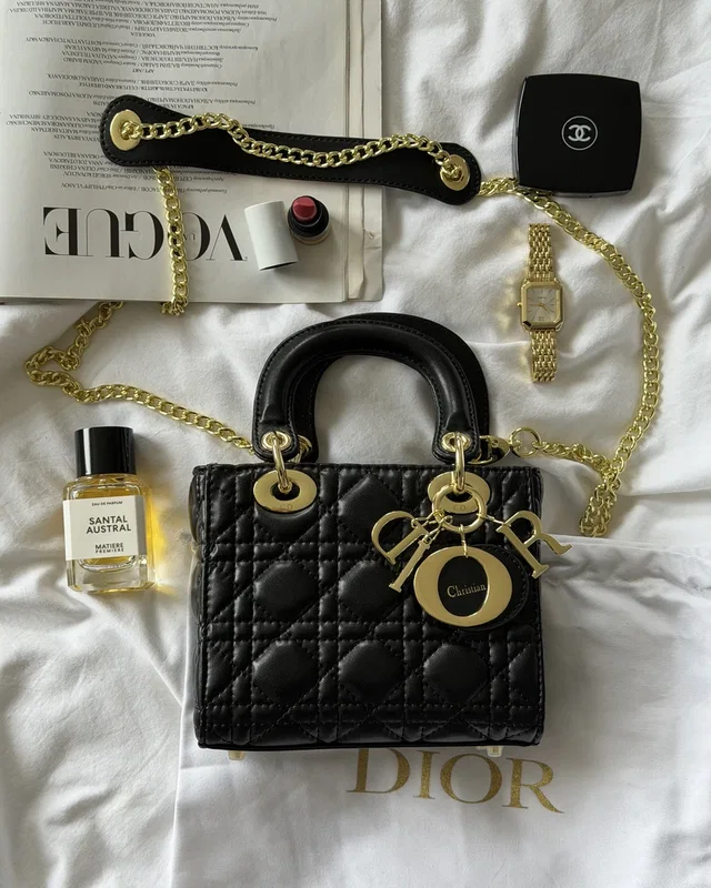 Dior Mini Lady Dior Bag Black/Gold ОДИН РЕМІНЕЦЬ [звичайна бренд коробка] — головне фото товару