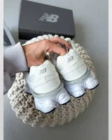 New Balance 9060 White/Grey — головне фото товару
