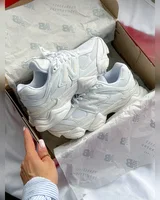 New Balance 9060 Full White — головне фото товару