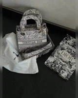 Dior Christian Dior Medium Lady D-Lite Bag Lilac 25 х 21 х 9 — головне фото товару