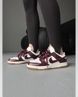 Nike (WMNS) Nike Dunk Low LX 'Dark Team Red Croc' — головне фото товару