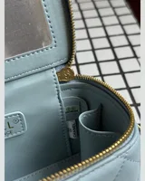 Chanel Classic Blue Lambskin Pearl Crush Vanity Bag Gold 16 х 10 х 8 см — головне фото товару