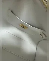Chanel Mini Classic Bowling Bag Cream 18 x 11 x 10 — головне фото товару