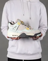 Nike 4 Retro SE Craft Photon Dust — головне фото товару