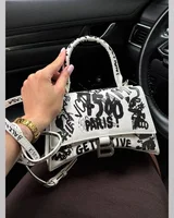 Balenciaga Hourglass Small Handbag Graffiti in White 20 х 12 х 9 — головне фото товару