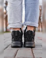 Adidas Yeezy Boost 700 V2 Winter Black — головне фото товару