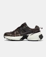 Nike V2K Run 'Mink Brown Ironstone Team Anthracite' — головне фото товару