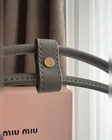 Miu Miu Leather Shoulder bag Grey — головне фото товару