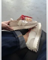 New Balance 327 Beige Extreme Laces — головне фото товару