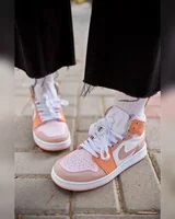Nike Air Jordan 1 Retro Orange White Beige — головне фото товару